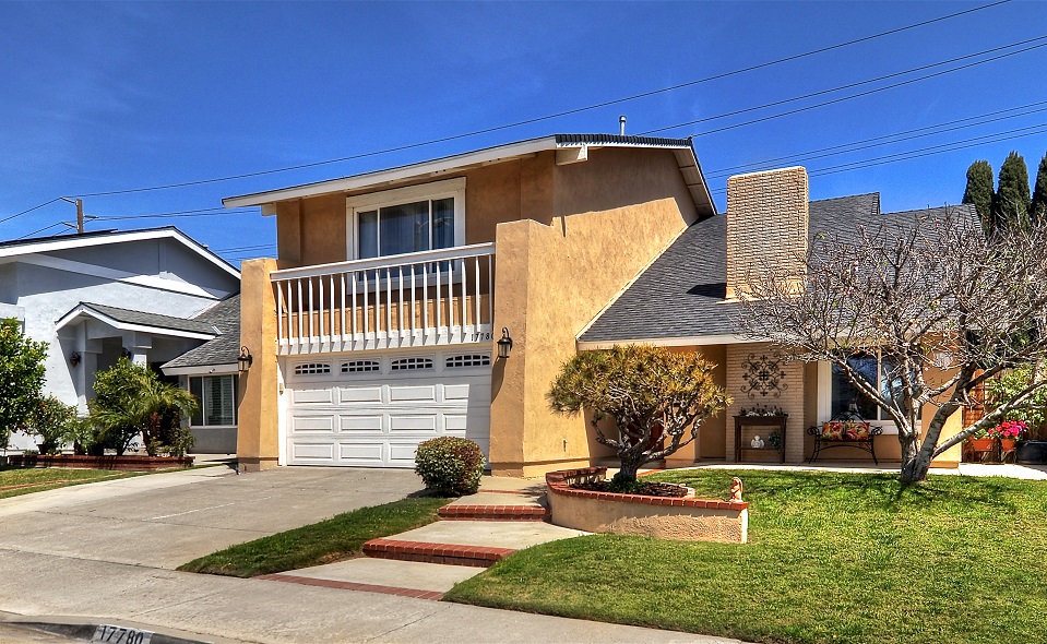 Jeffrey and Cynthia, 17780 San Candelo Street, Fountain Valley class=