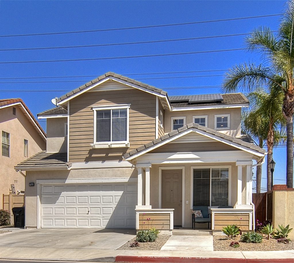 Michael Lim & Jenny Vu, 7515 Oaktree, Westminster class=
