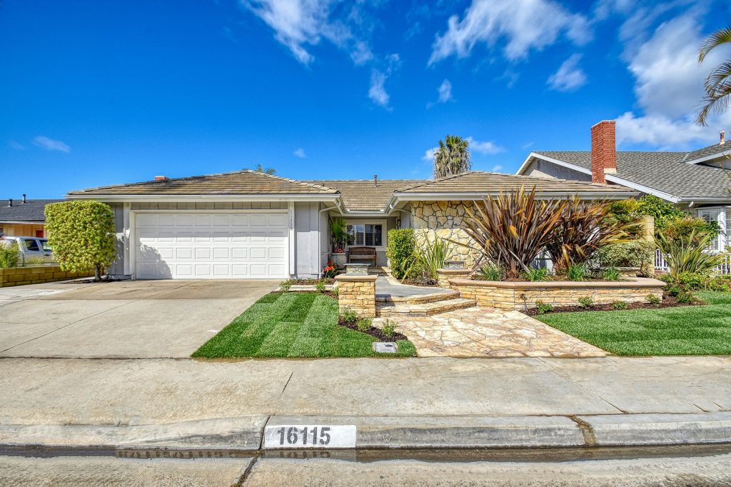 Colleen S. | 16115 Caribou Street, Fountain Valley class=