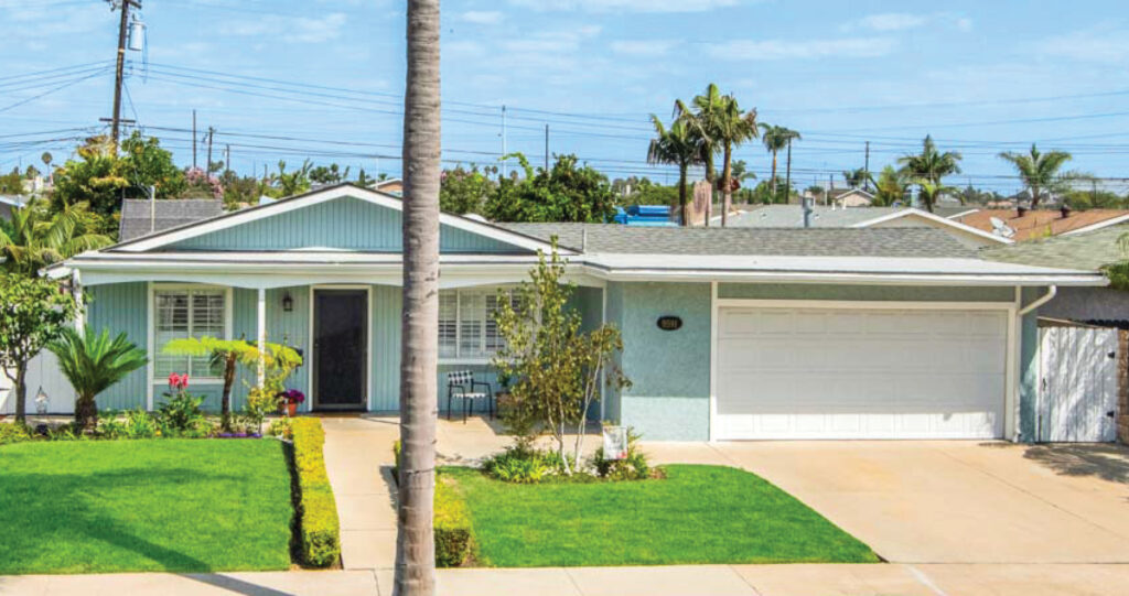 Janet | 9591 Tarpon Dr, Huntington Beach class=
