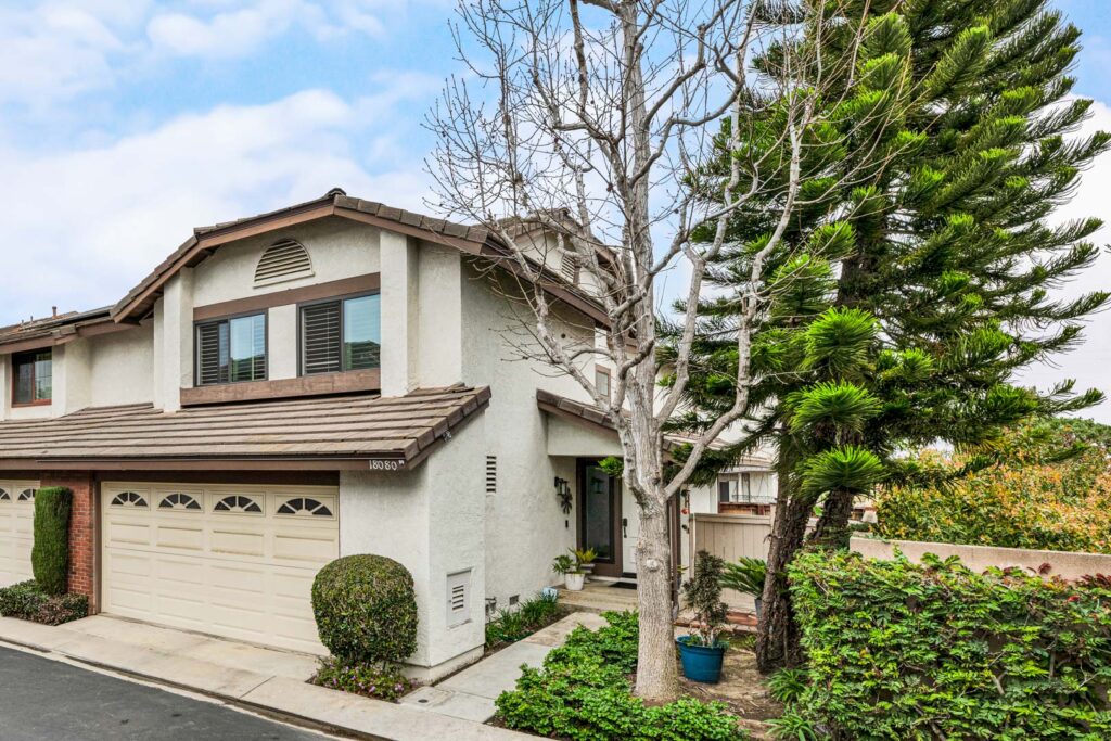 Glenda | 18080 Metcalf Ln, Fountain Valley class=